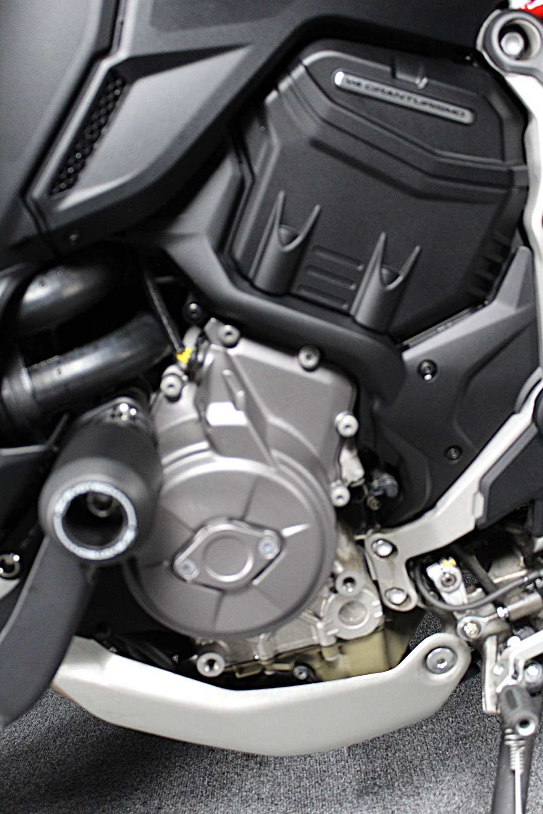 2022 Ducati Multistrada V4 S Travel & Radar - Image 13