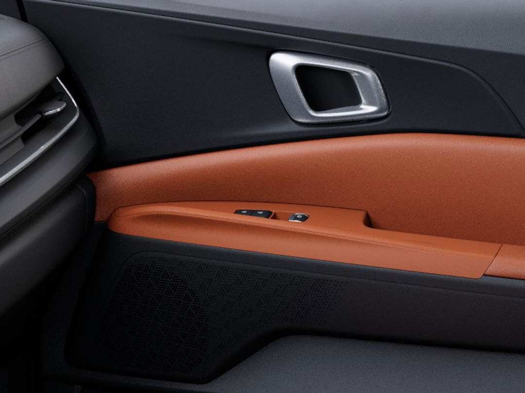 2026 Kia Carnival EX - Image 25