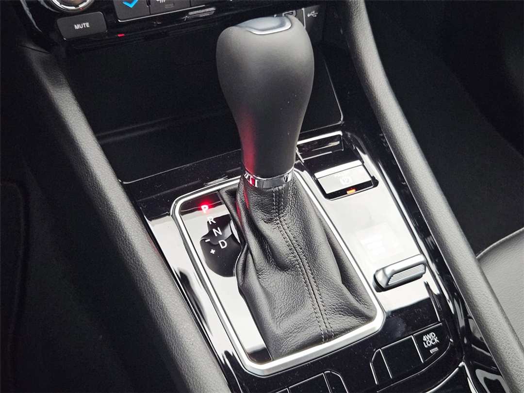 2026 Jeep Compass Latitude - Image 18