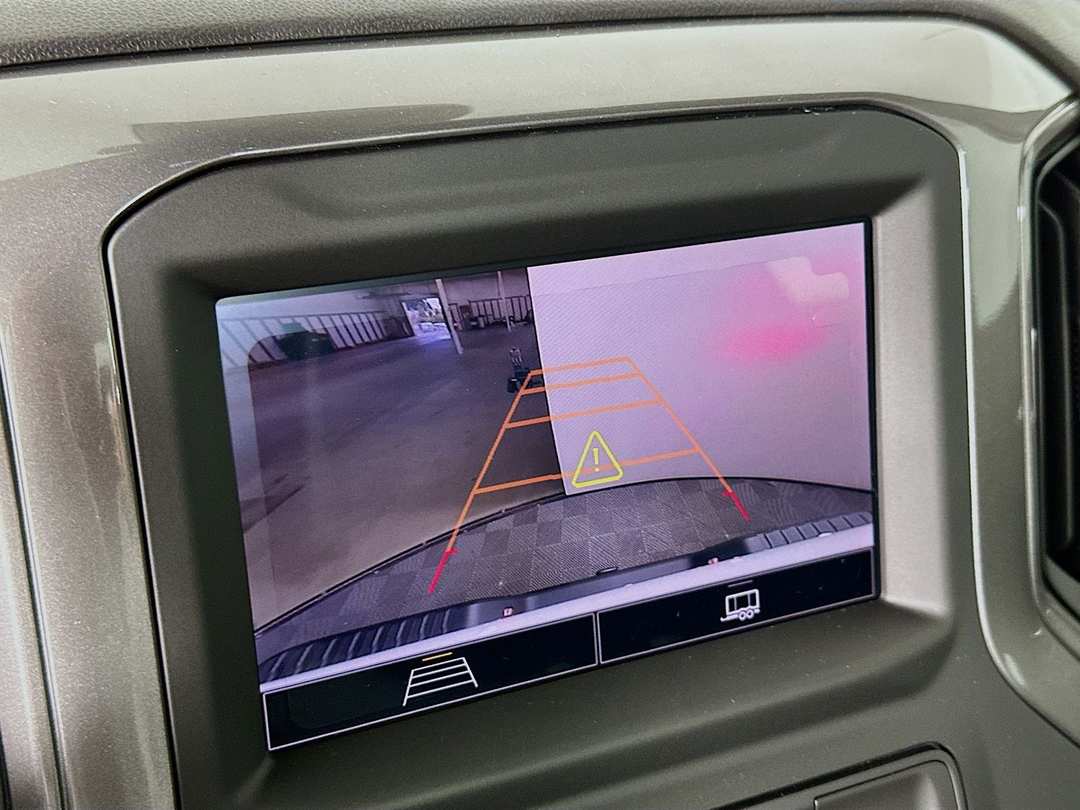 2025 Chevrolet Silverado 2500Hd Custom - Image 15