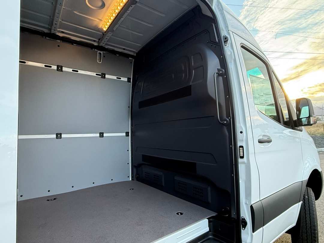 2026 Mercedes-Benz Sprinter 2500 Cargo 170 WB - Image 13