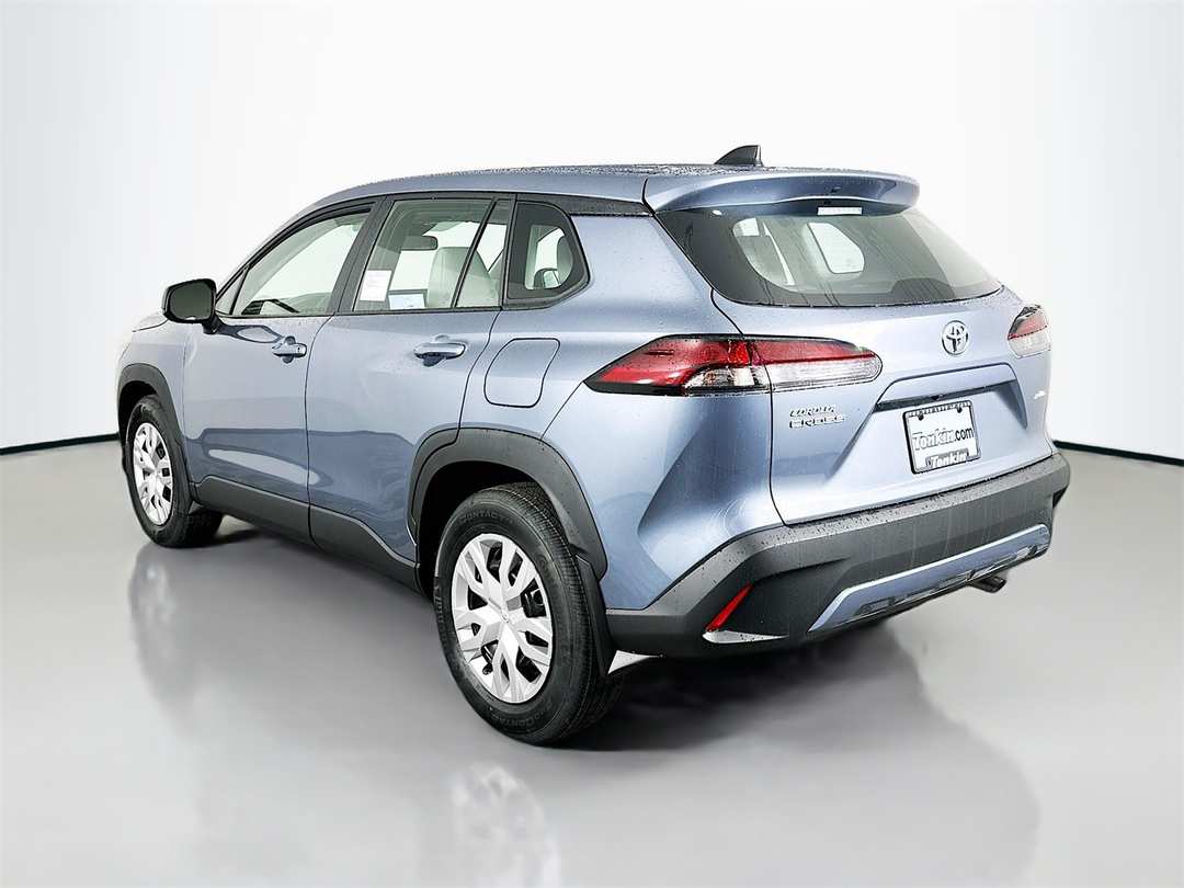 2026 Toyota Corolla Cross L - Image 5