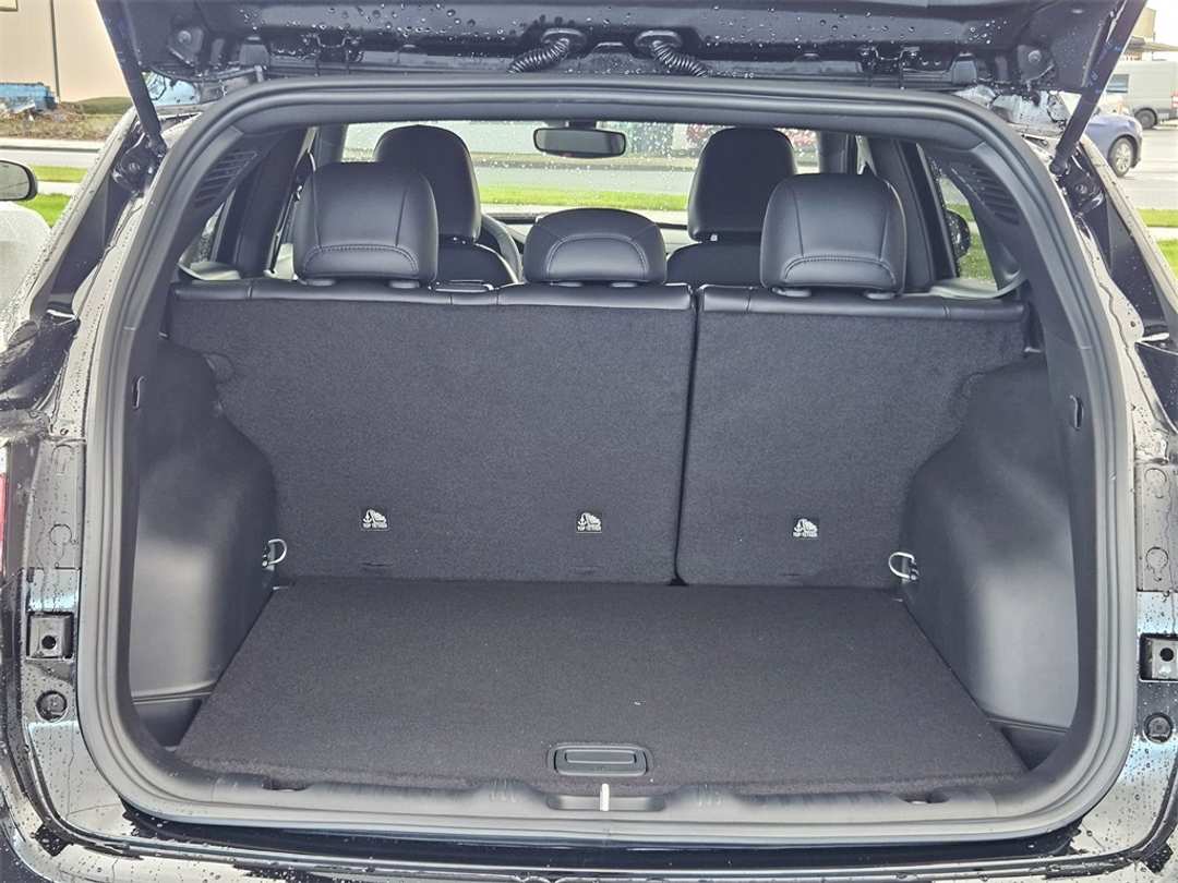 2026 Jeep Compass Latitude - Image 29