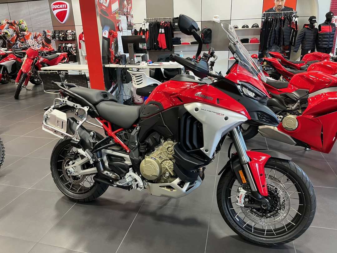 2025 Ducati Multistrada V4 Rally Adventure Travel & Radar - Image 3