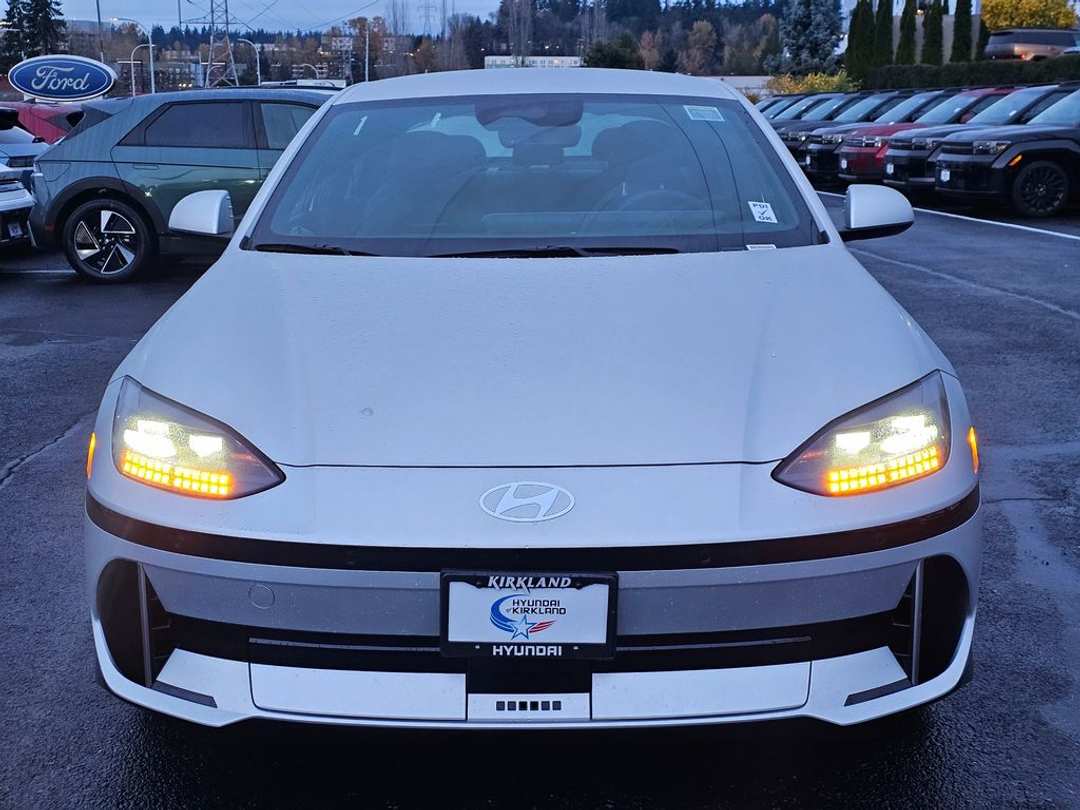 2025 Hyundai Ioniq 6 SEL - Image 2