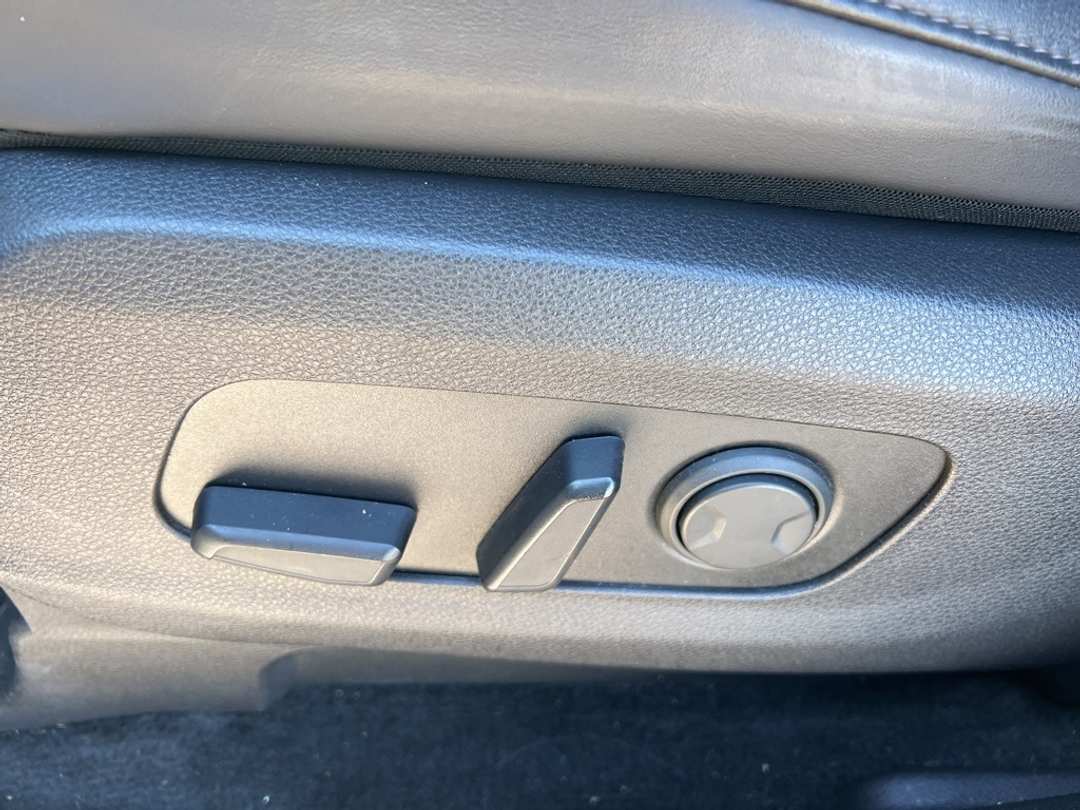 2024 Kia Carnival EX - Image 23