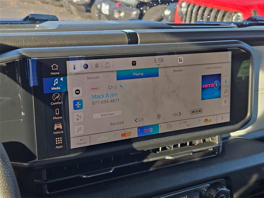 2026 Jeep Gladiator Sport - Image 20