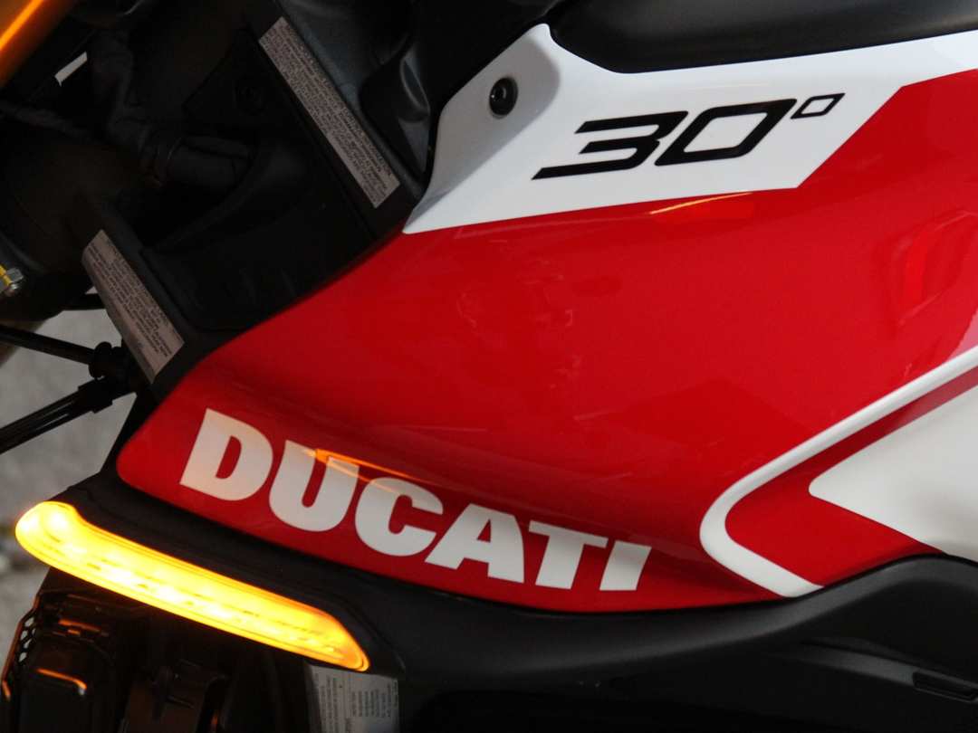 2024 Ducati Monster 30Th Anniversario - Image 3