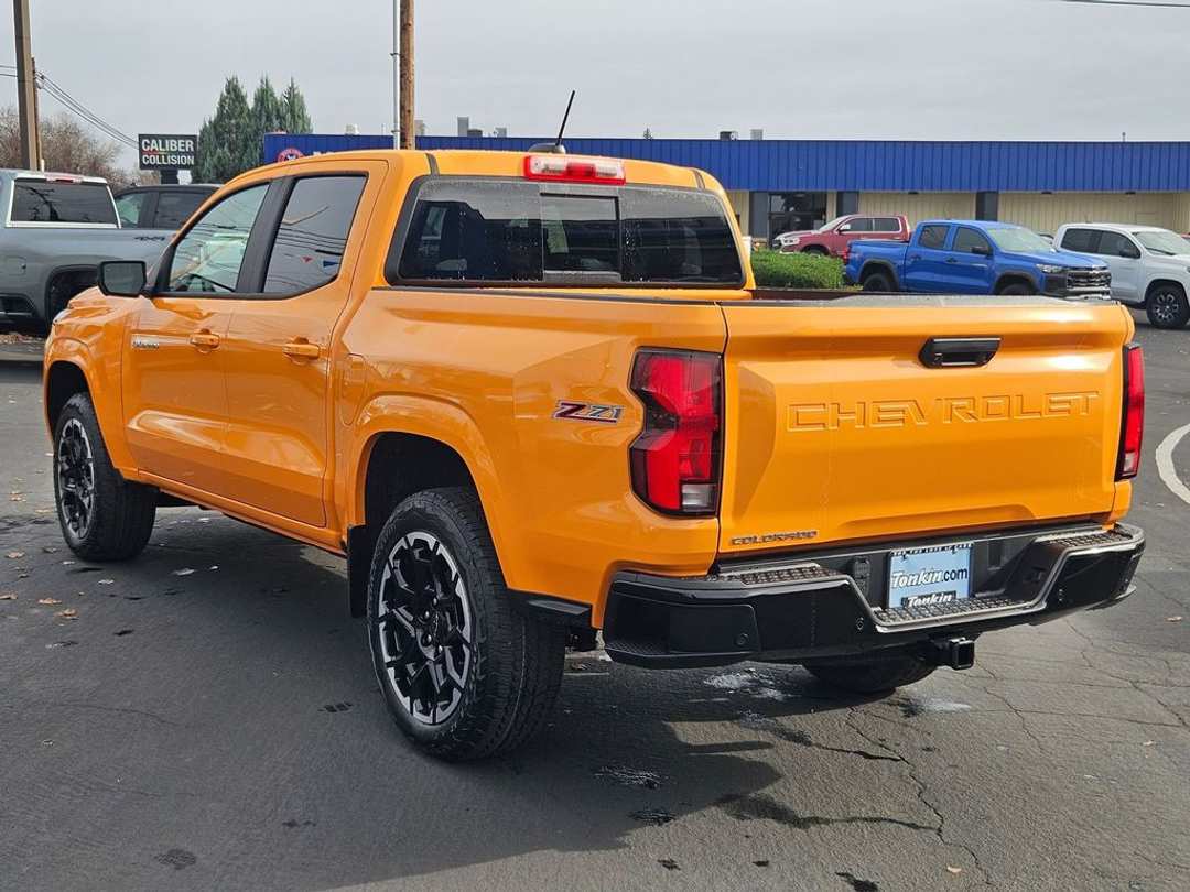 2026 Chevrolet Colorado Z71 - Image 4