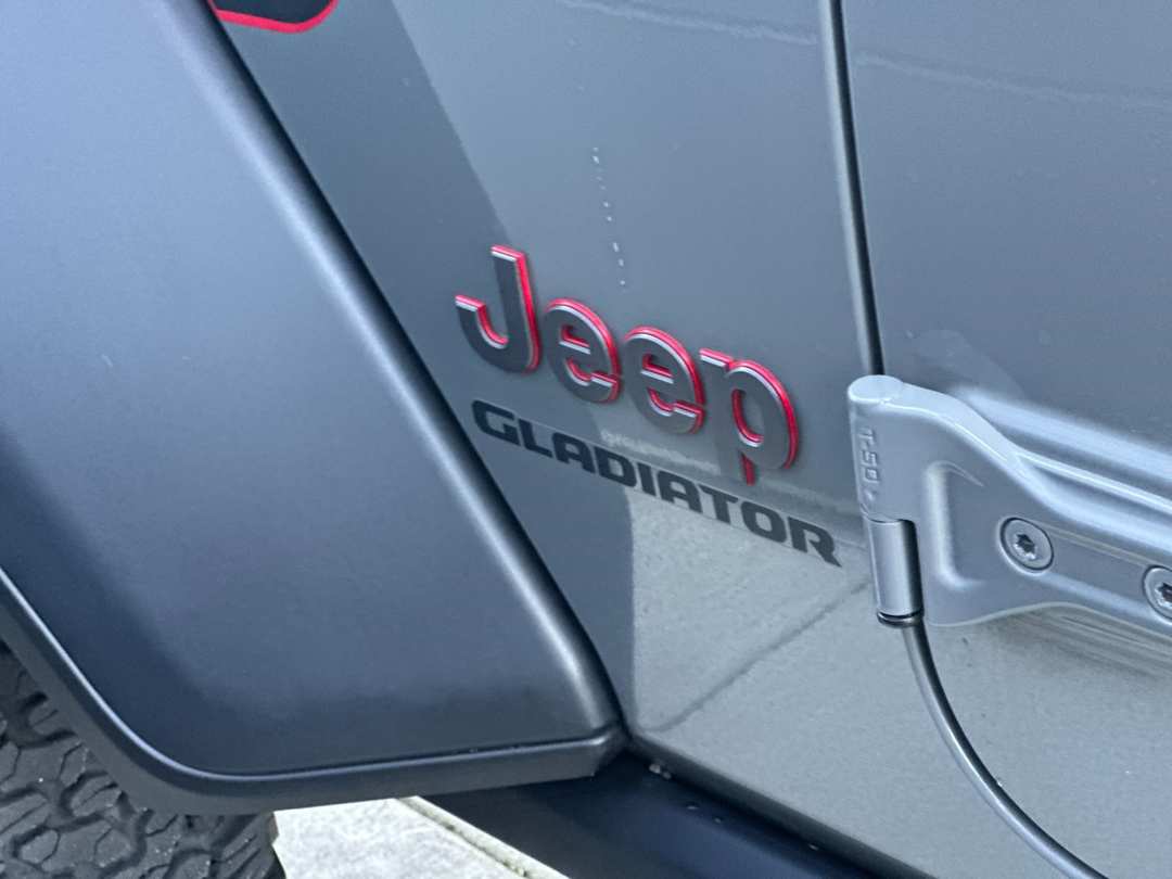 2021 Jeep Gladiator Rubicon - Image 24