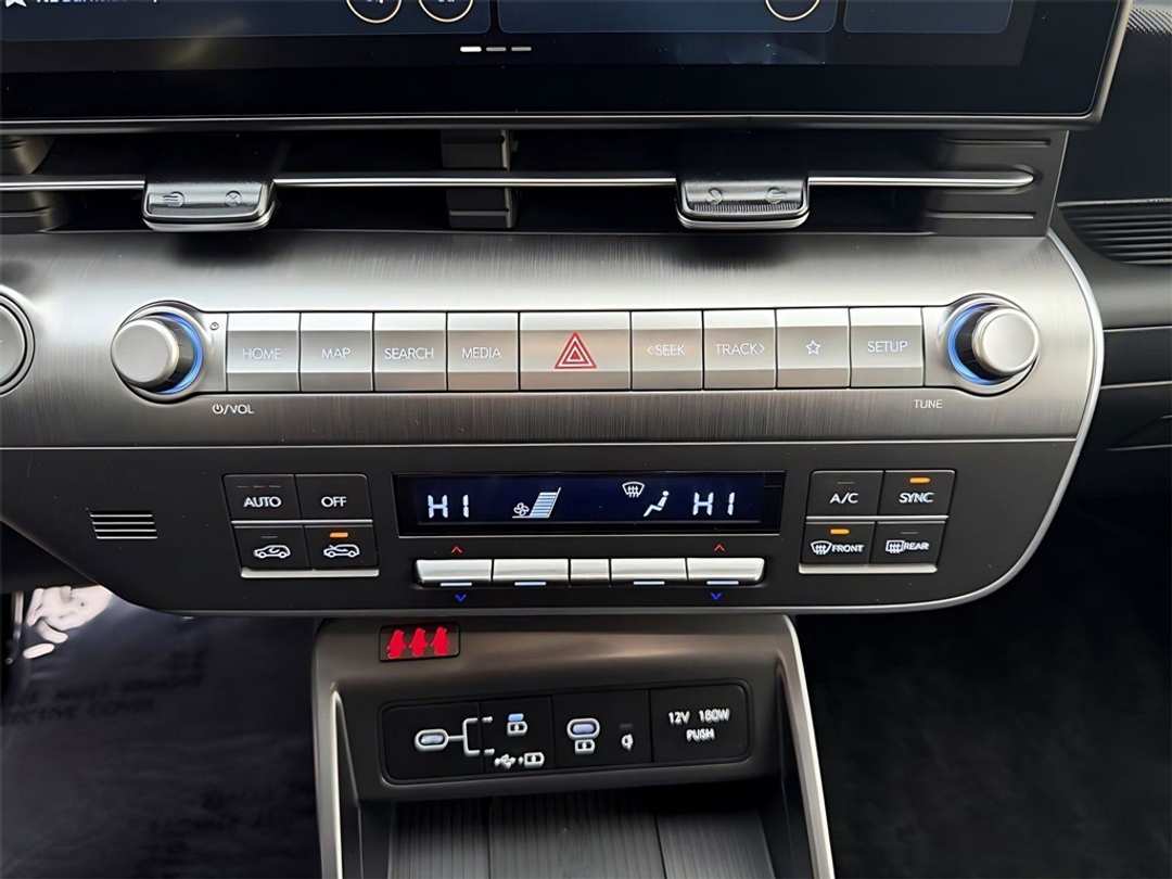 2026 Hyundai Kona Limited - Image 21