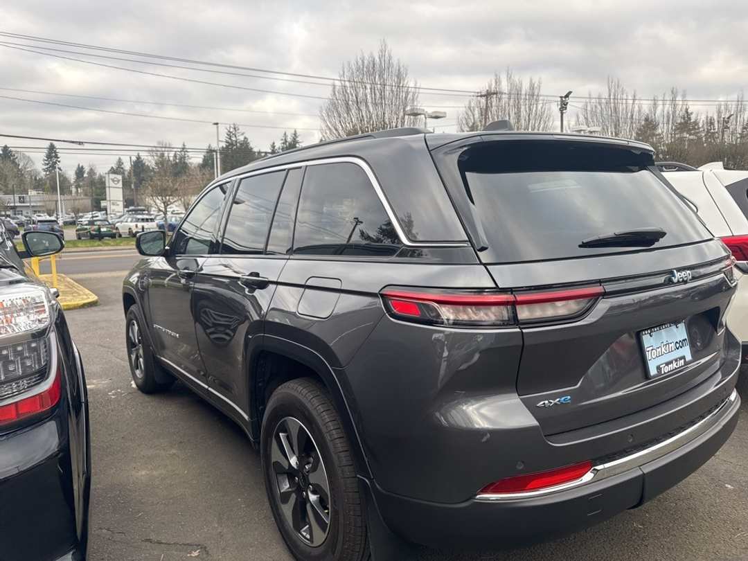 2025 Jeep Grand Cherokee 4xe - Image 7