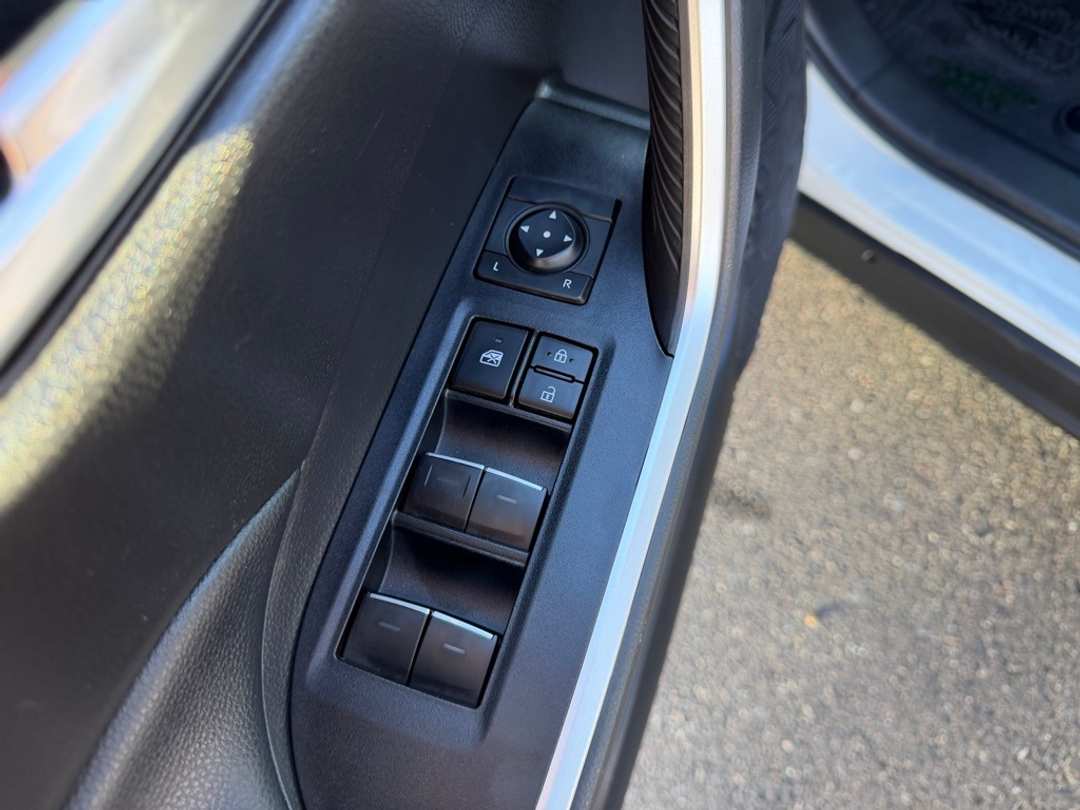 2023 Toyota Rav4 Woodland Edition - Image 12