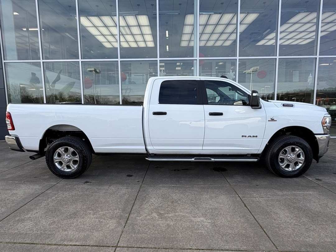 2024 Ram 3500 Big Horn - Image 8