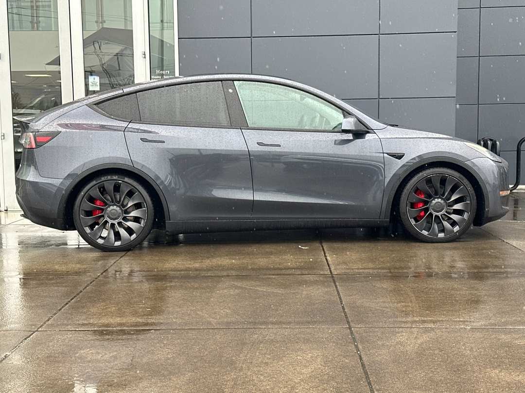 2021 Tesla Model Y Performance - Image 2