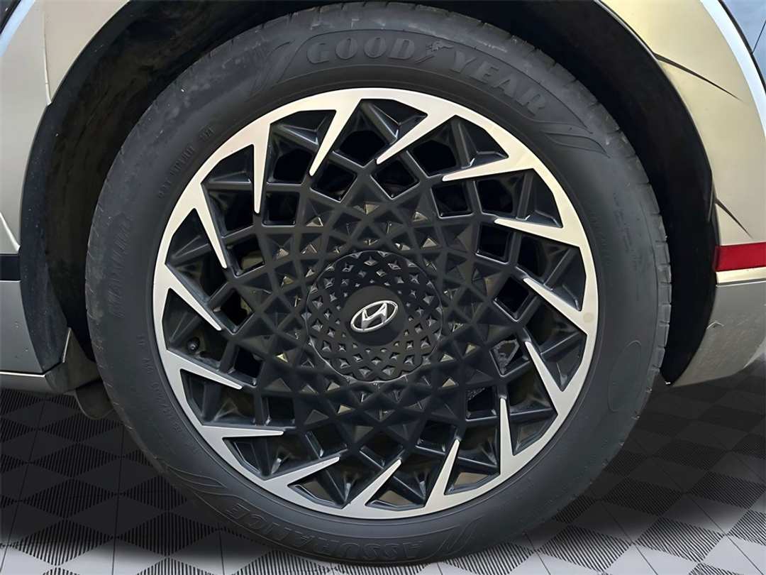 2022 Hyundai Ioniq 5 Limited - Image 22