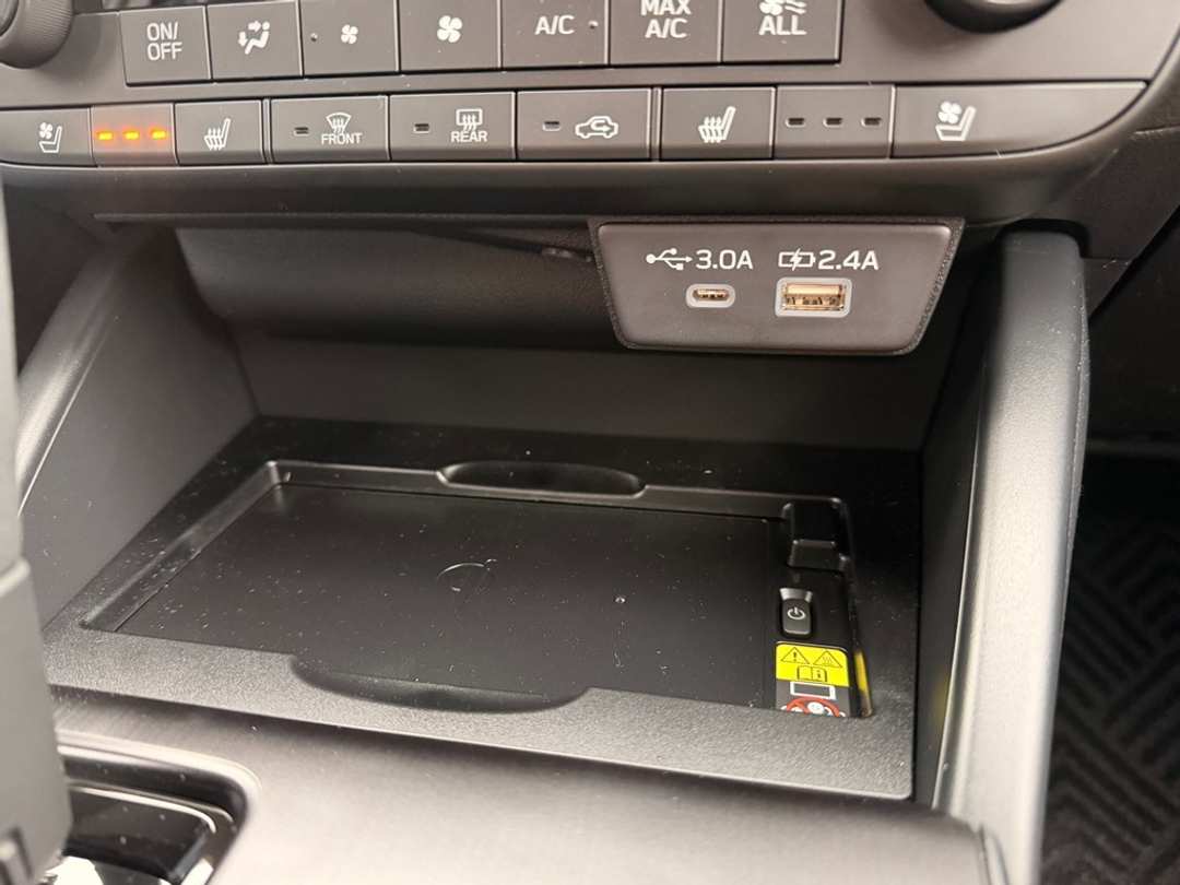 2026 Subaru Outback Touring - Image 37