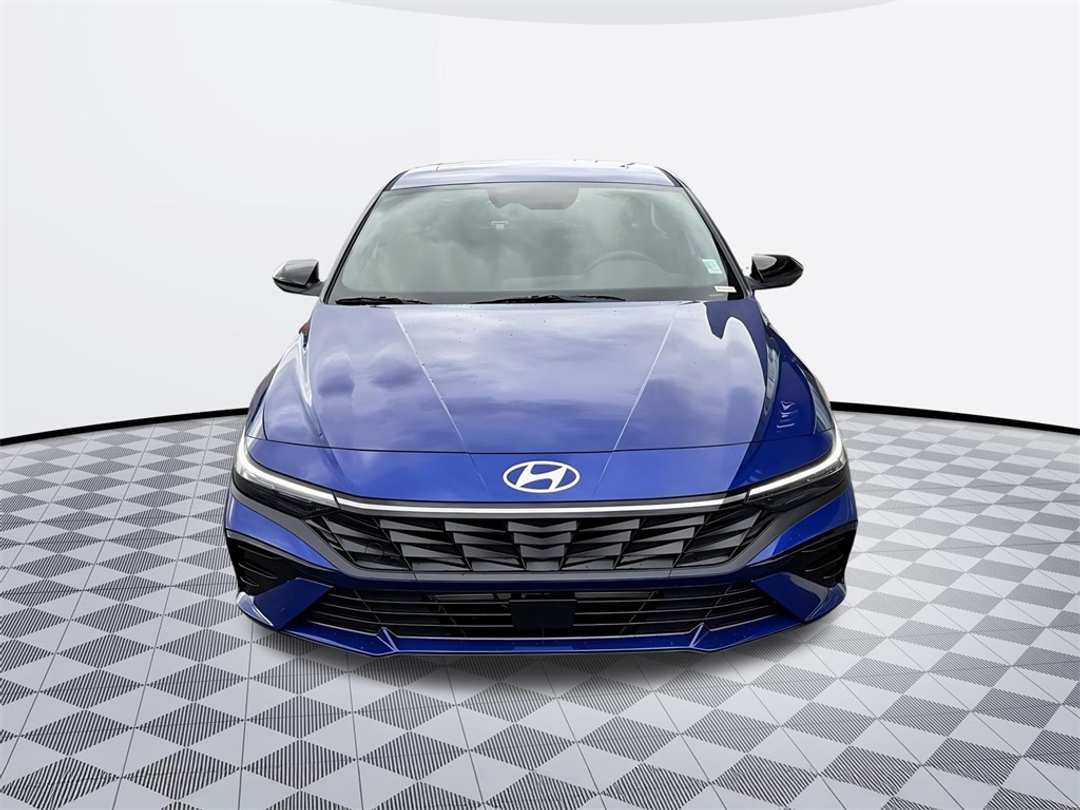 2026 Hyundai Elantra SEL Sport - Image 3
