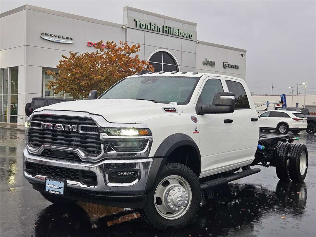 2026 Ram 5500Hd Tradesman - Image 2