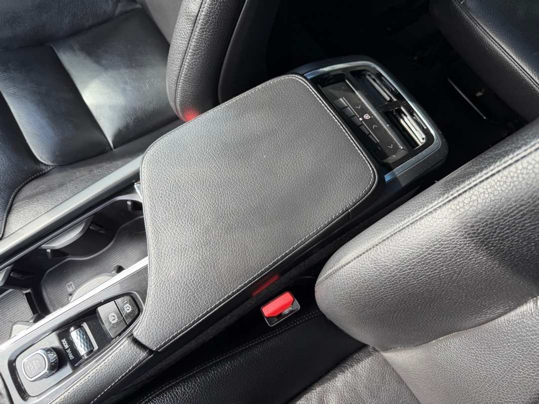 2018 Volvo Xc90 T6 Momentum - Image 27