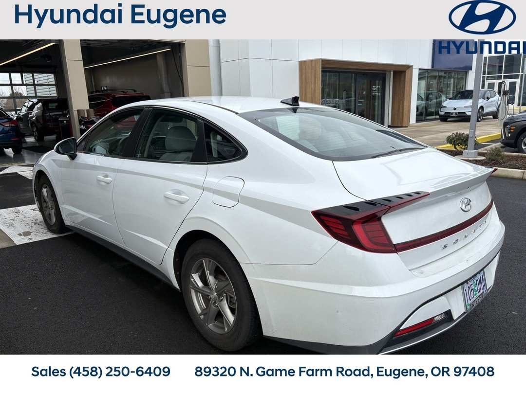 2021 Hyundai Sonata SE - Image 2