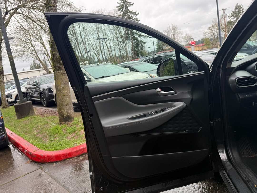 2022 Hyundai Santa Fe SEL - Image 23