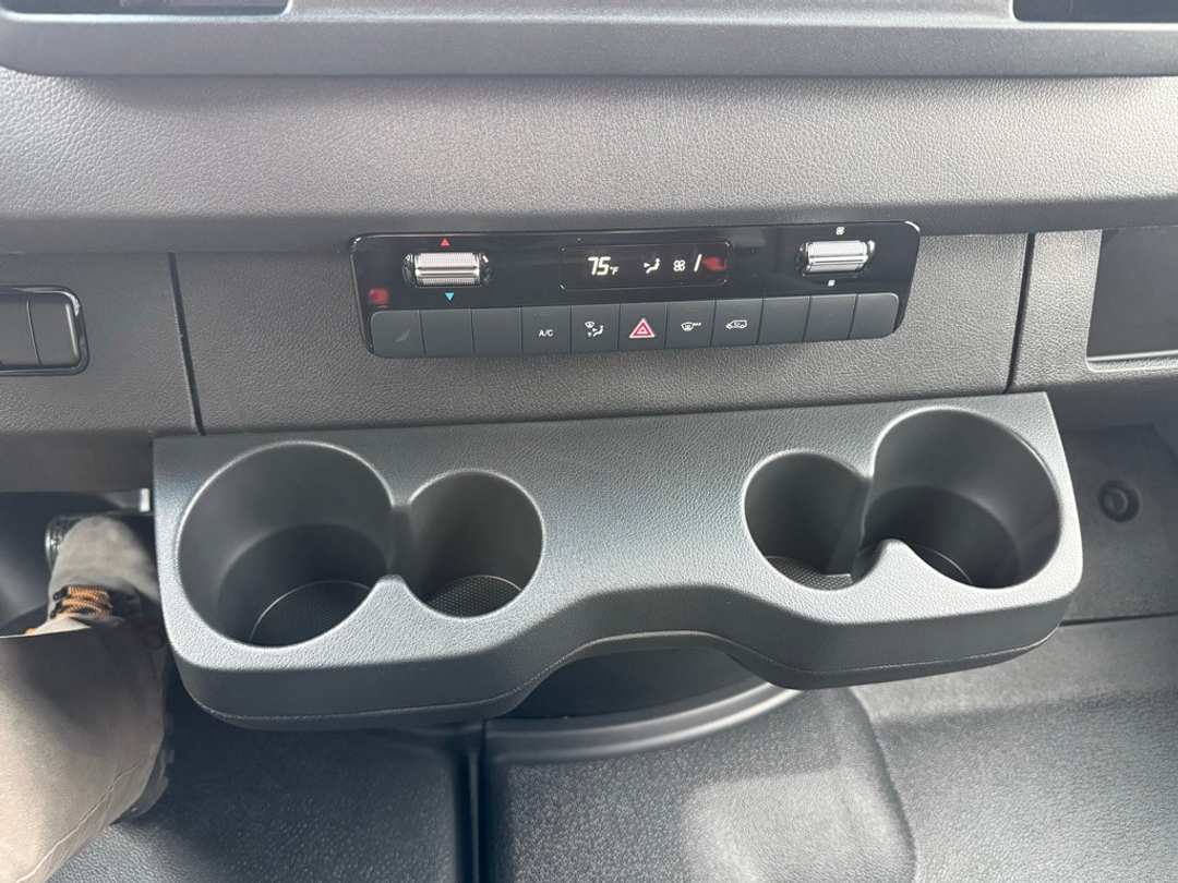 2026 Mercedes-Benz Sprinter 2500 Cargo 144 WB - Image 33