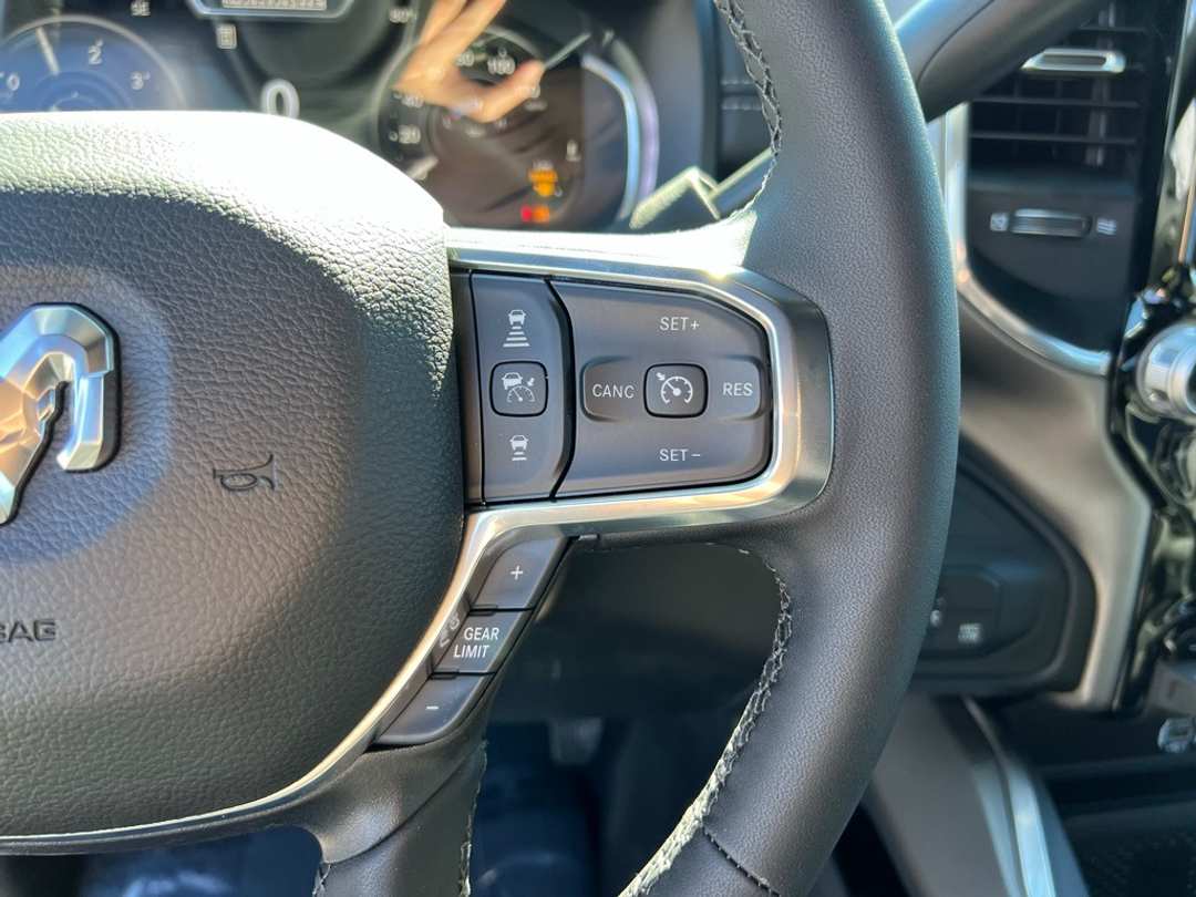 2026 Ram 2500 Laramie - Image 16