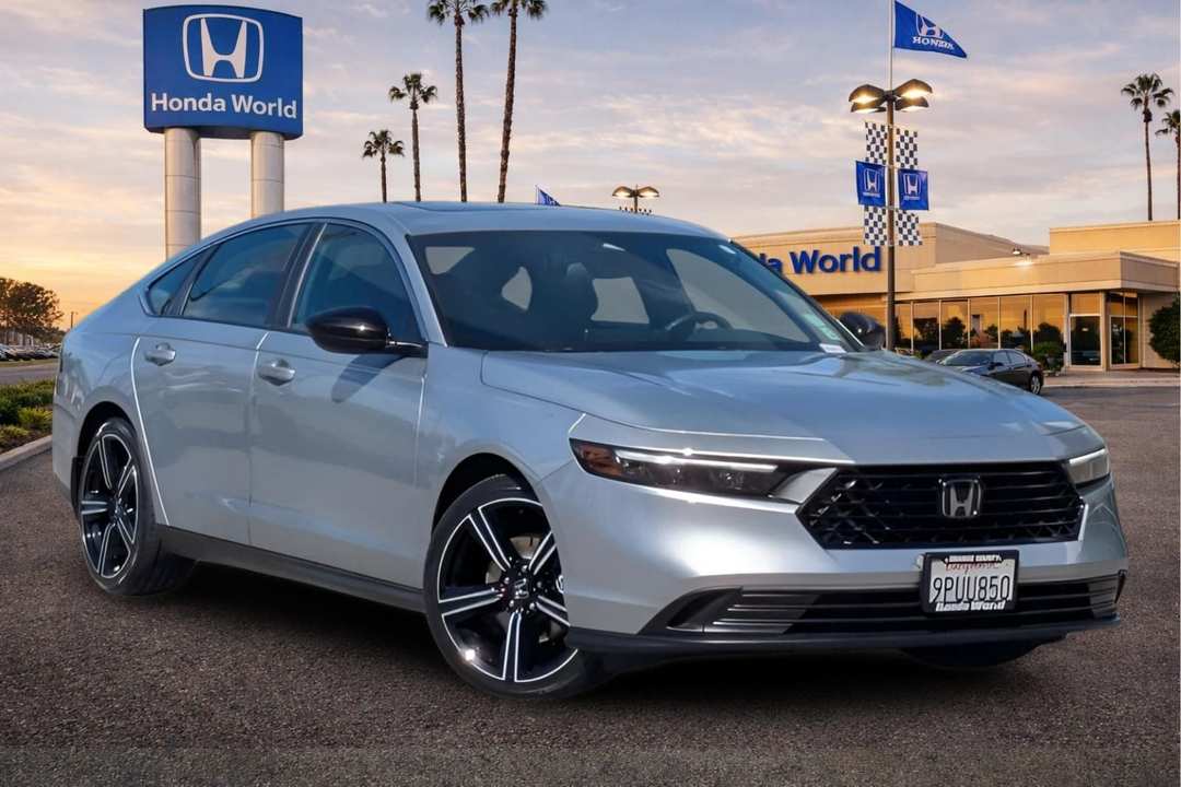 2024 Honda Accord Sport - Image 2