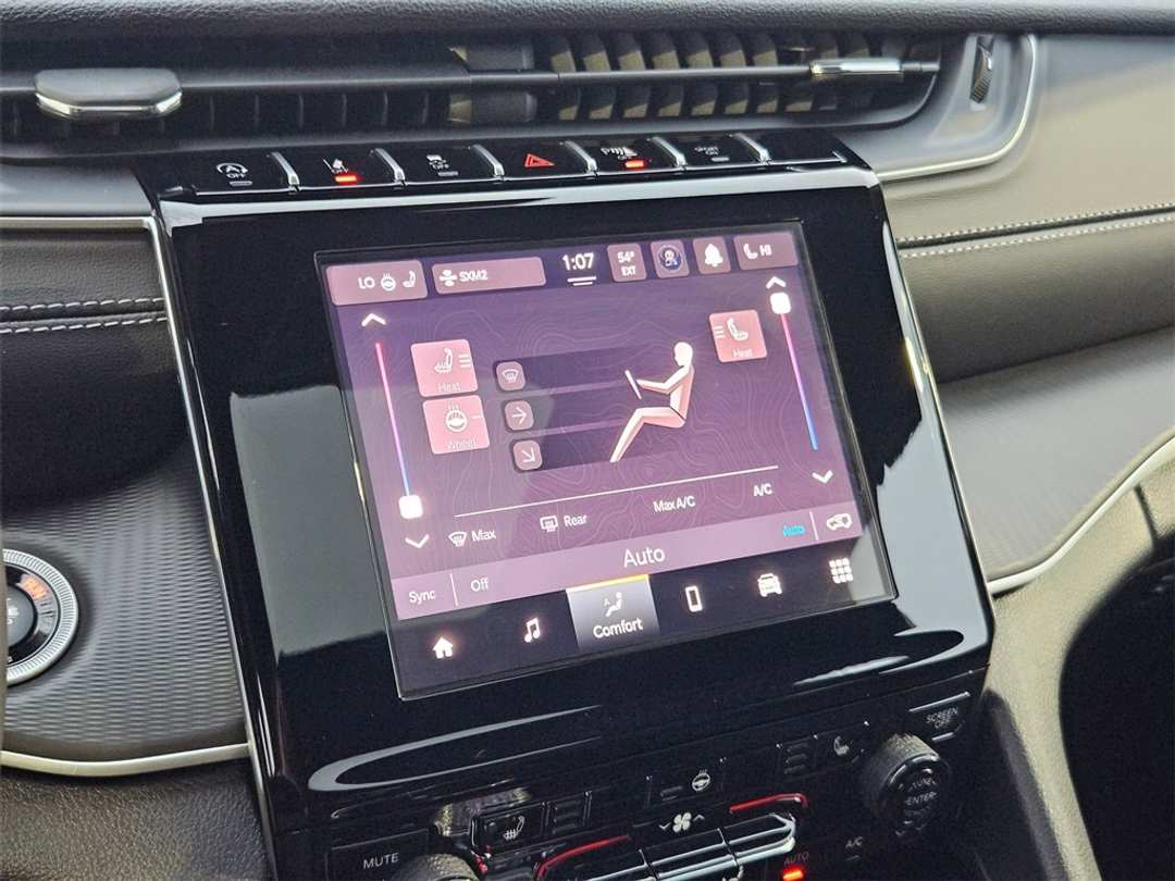 2025 Jeep Grand Cherokee Altitude X - Image 22