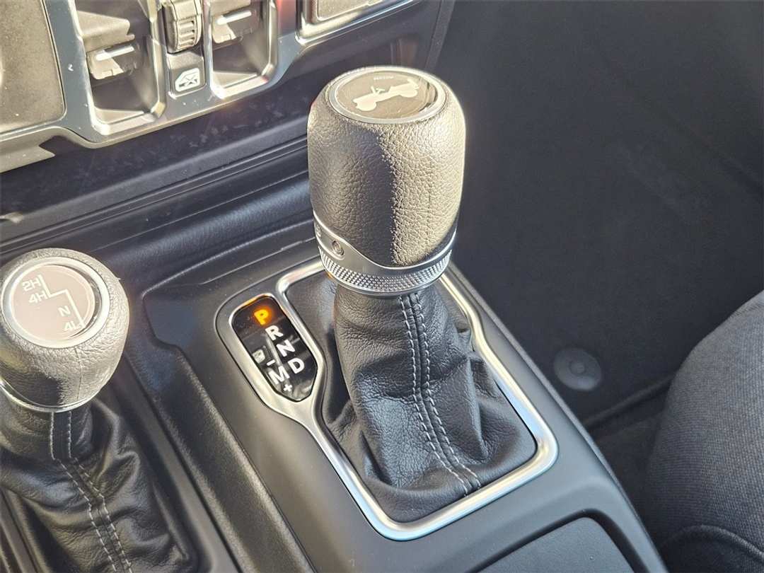 2026 Jeep Wrangler Sport - Image 18