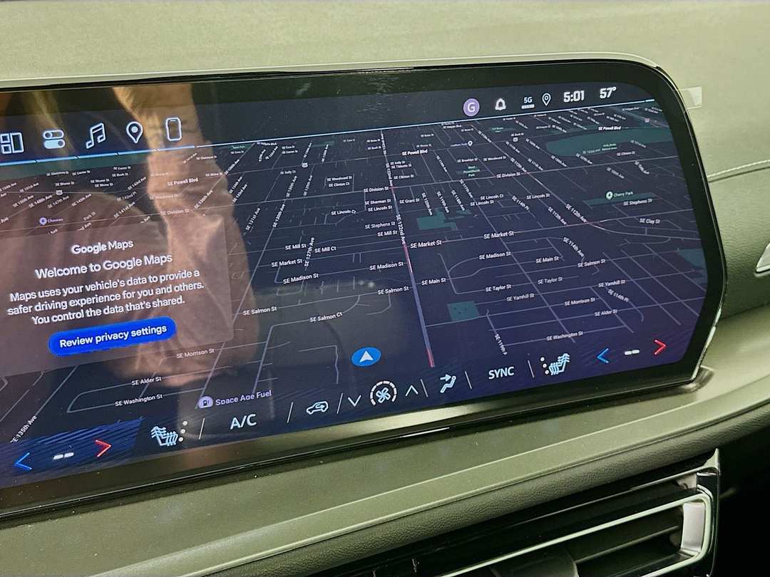 2026 Chevrolet Traverse LT - Image 13