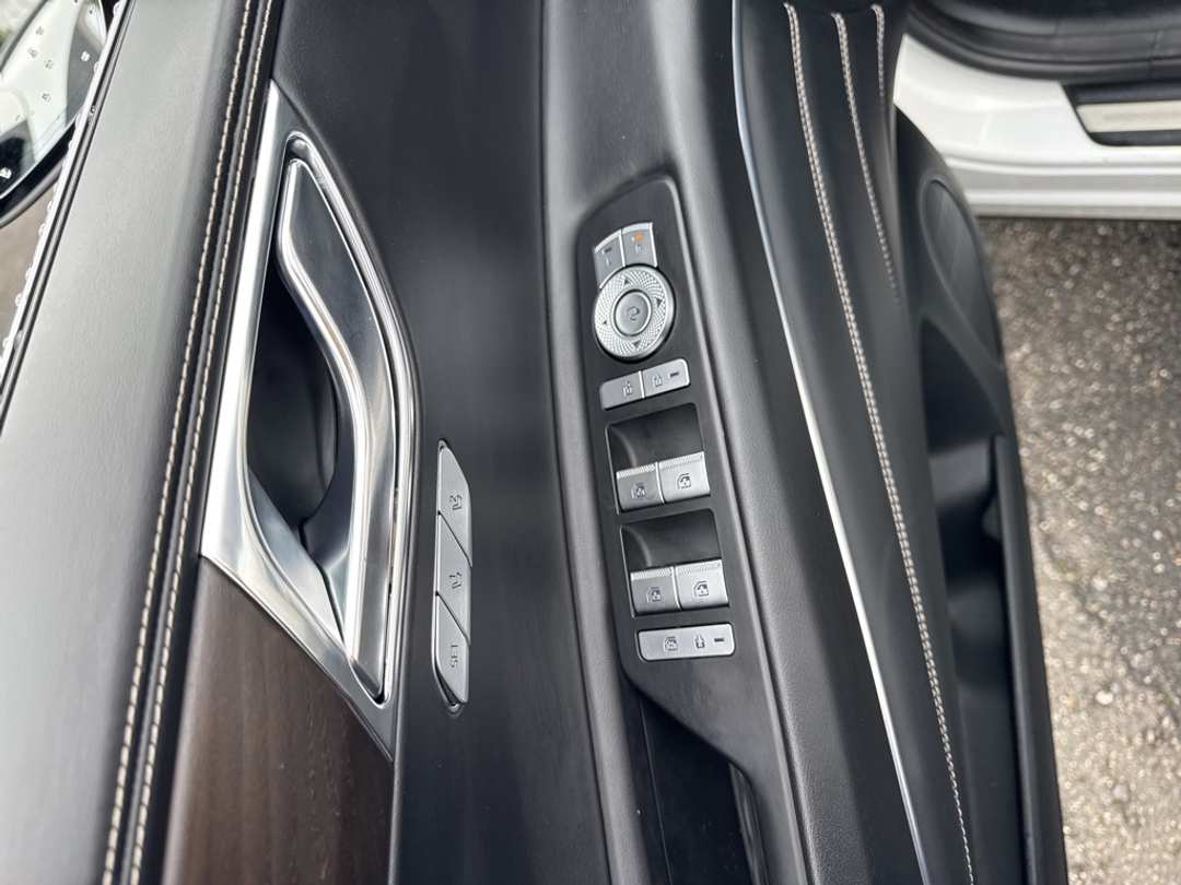 2024 Genesis Gv80 2.5T - Image 18