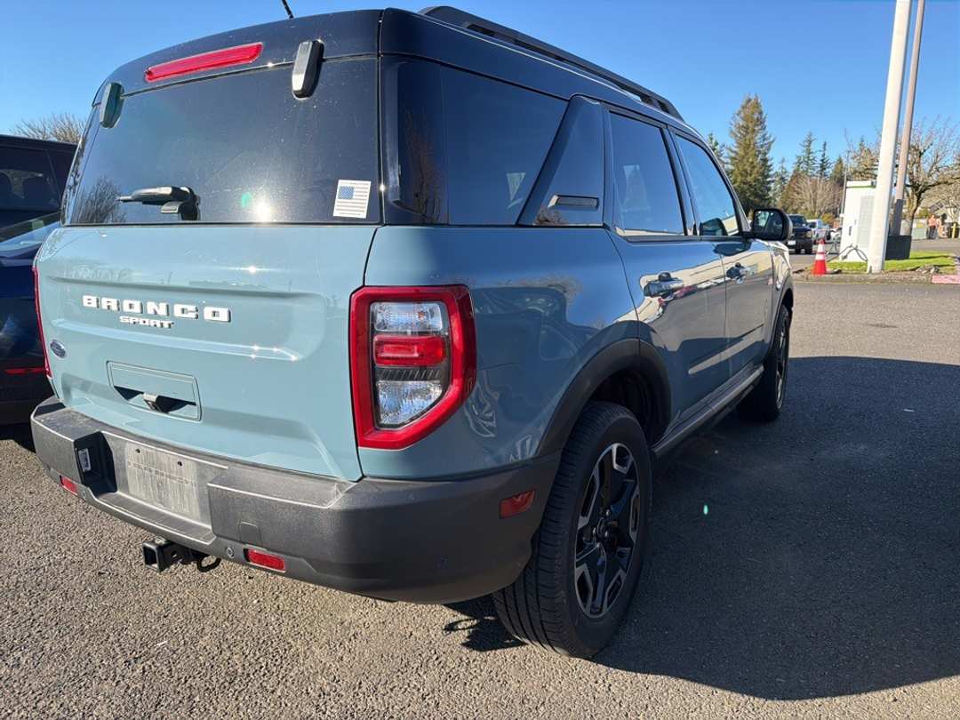 2023 Ford Bronco Sport Outer Banks - Image 4