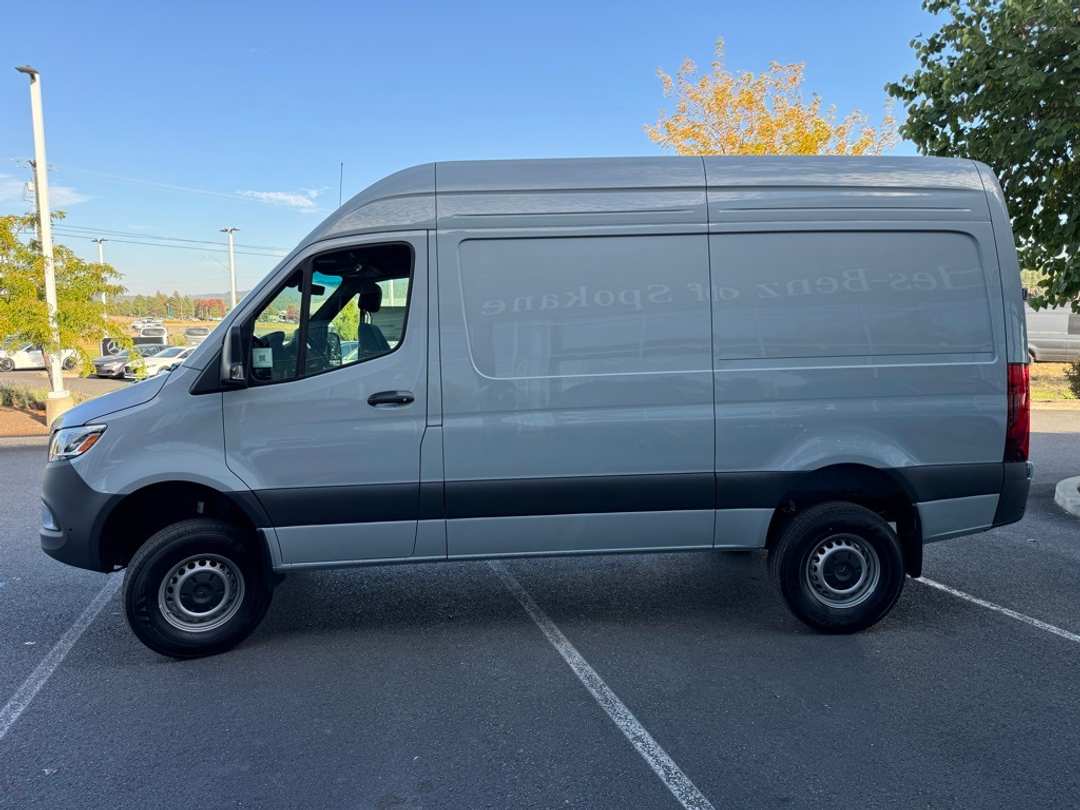 2025 Mercedes-Benz Sprinter 2500 Cargo 144 WB - Image 3