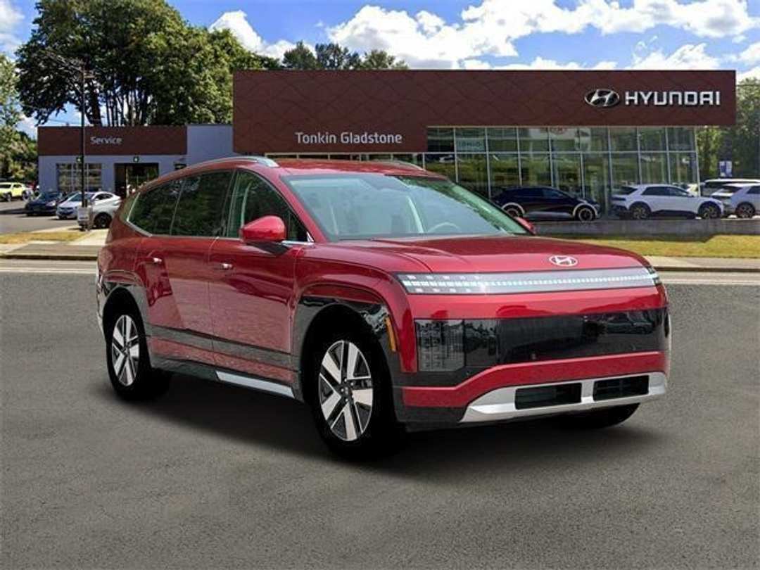 2026 Hyundai Ioniq 9 SEL - Image 11