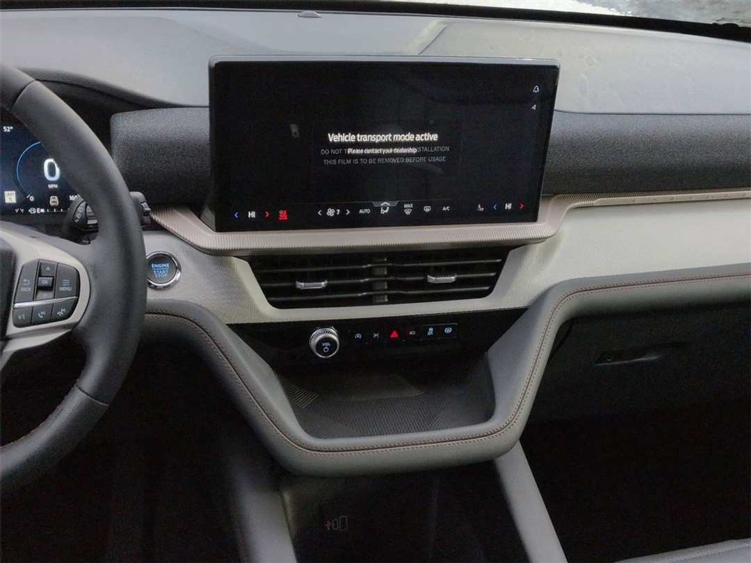 2026 Ford Explorer Active - Image 17