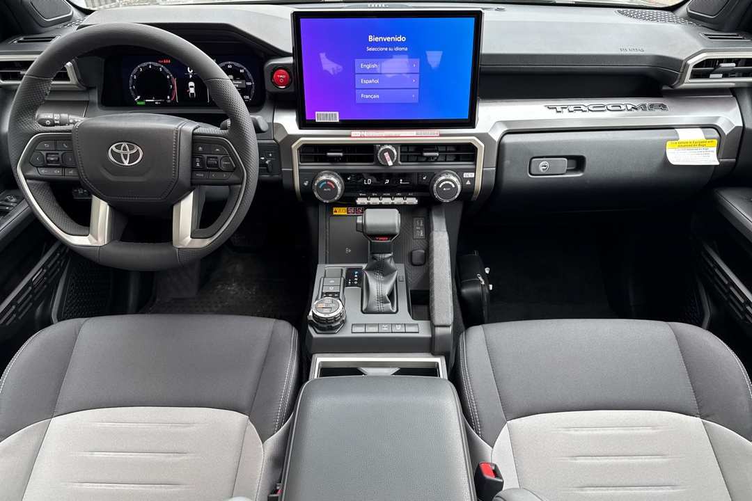 2025 Toyota Tacoma TRD Off Road - Image 13