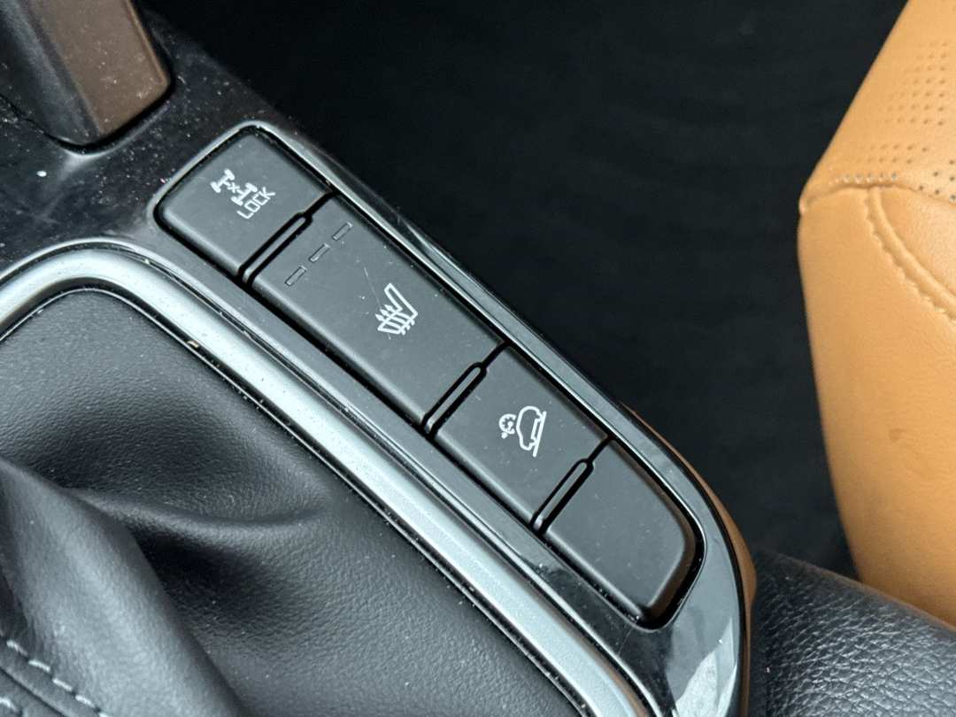 2024 Kia Seltos SX - Image 19