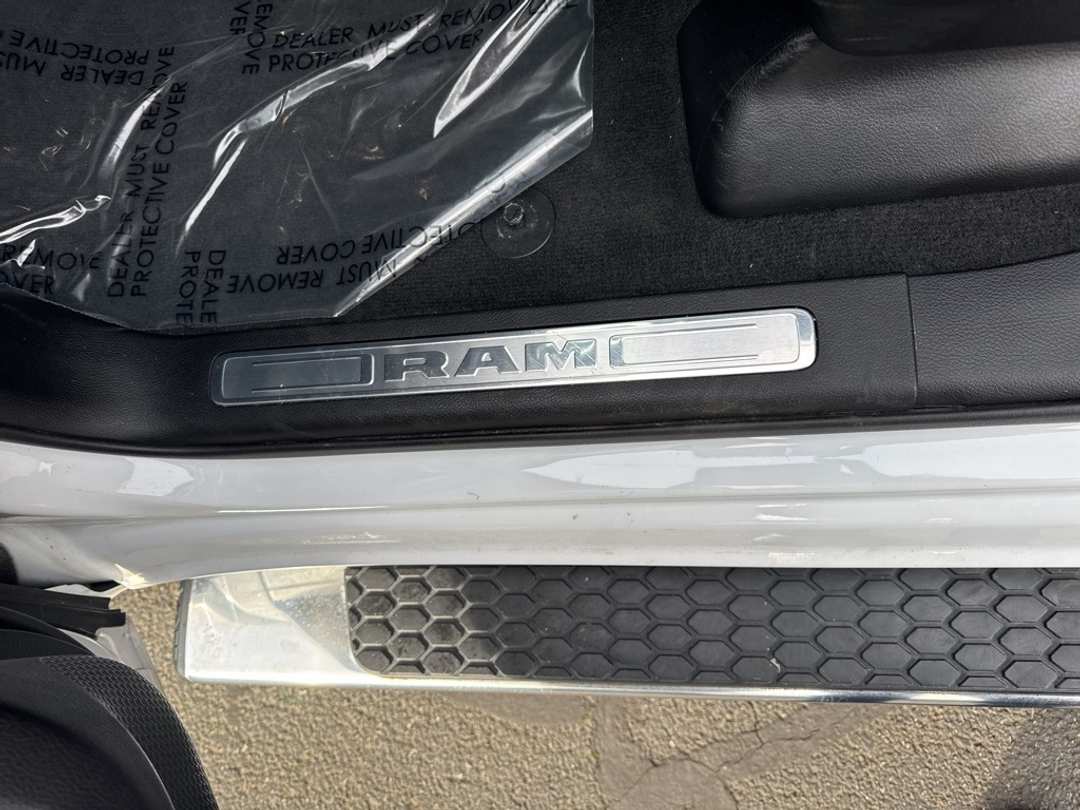 2022 Ram 1500 Laramie Longhorn - Image 21