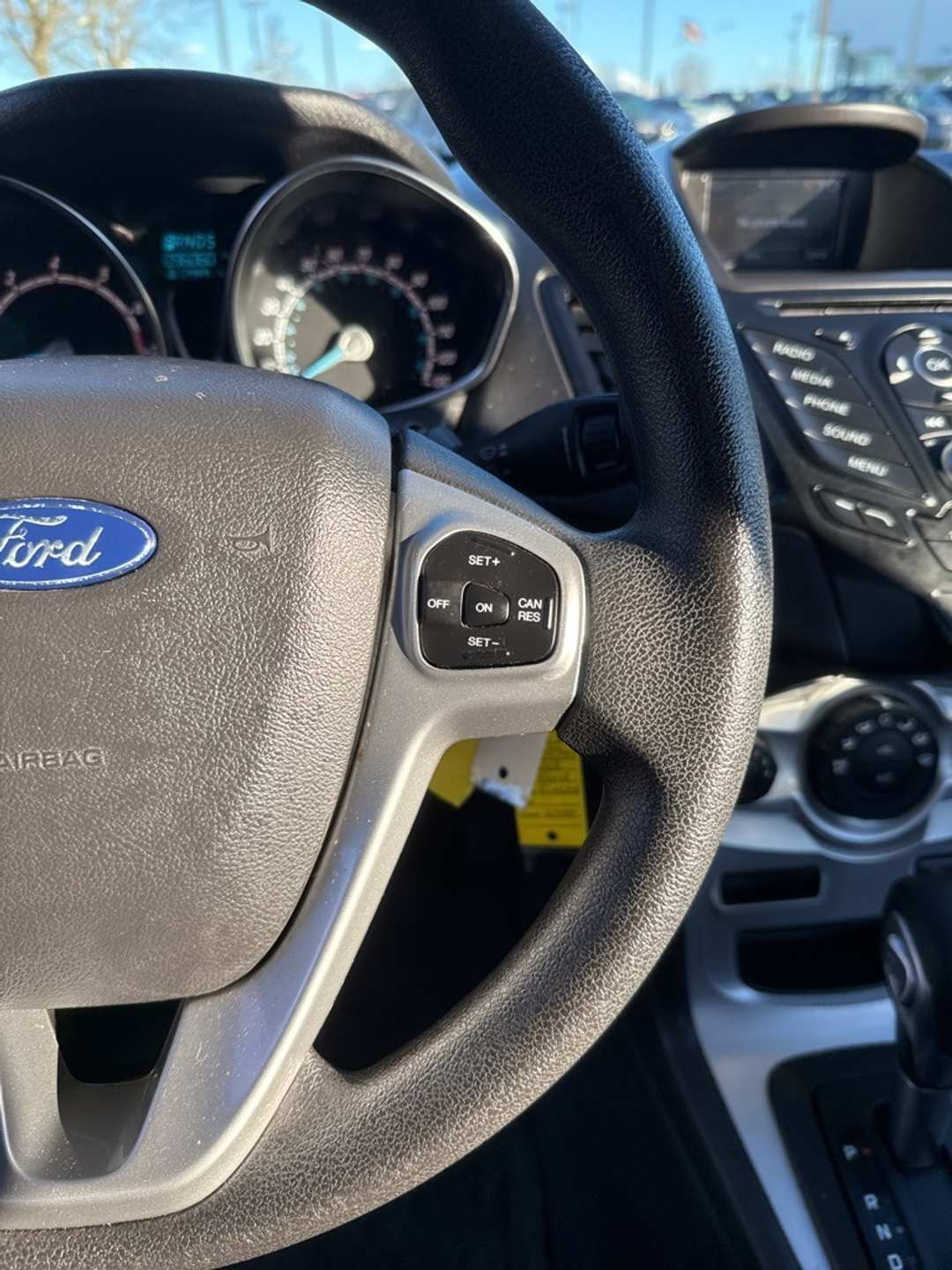 2018 Ford Fiesta SE - Image 31