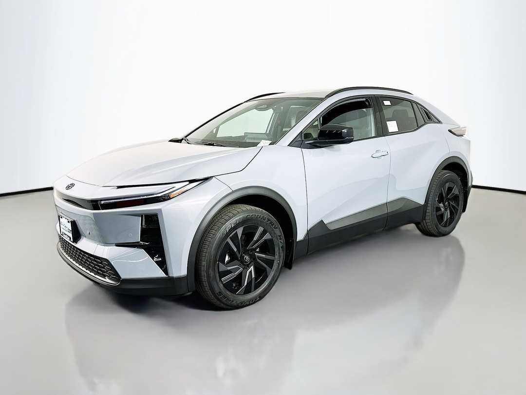 2026 Toyota C-Hr - Image 3