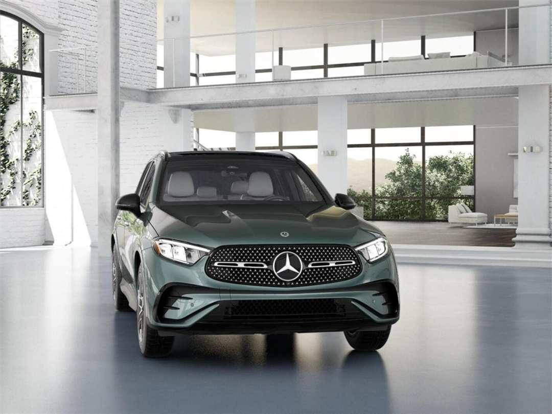2026 Mercedes-Benz GLC GLC 300 - Image 8