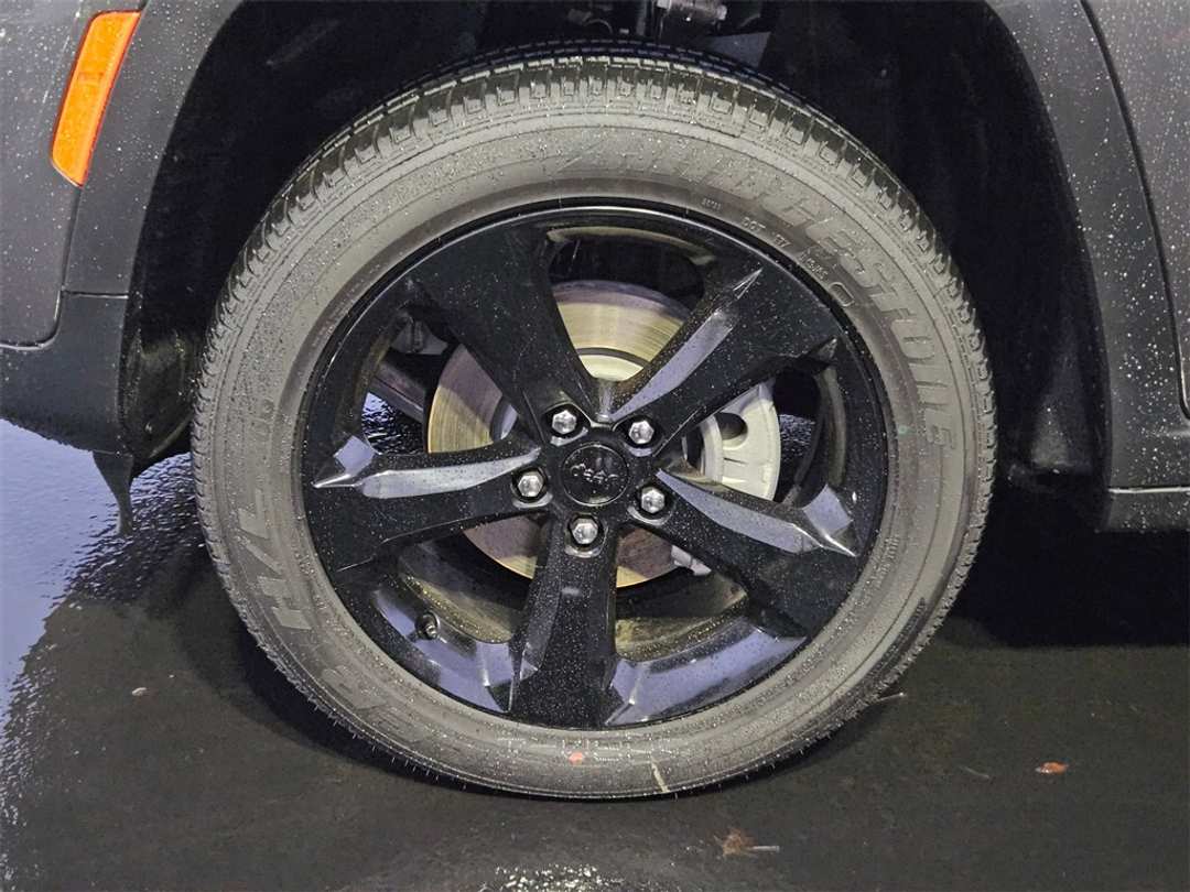 2025 Jeep Grand Cherokee Altitude X - Image 39