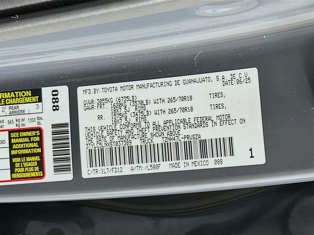 2025 Toyota Tacoma TRD Off Road - Image 33