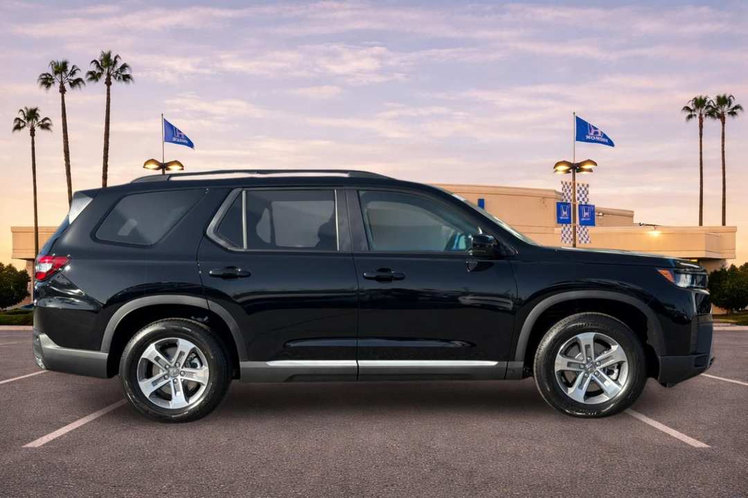 2026 Honda Pilot EXL - Image 3