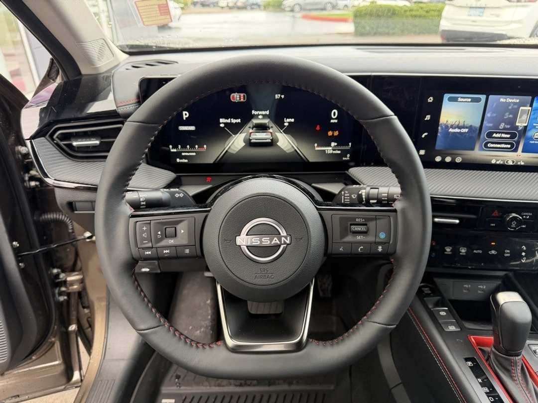 2026 Nissan Kicks SR - Image 17