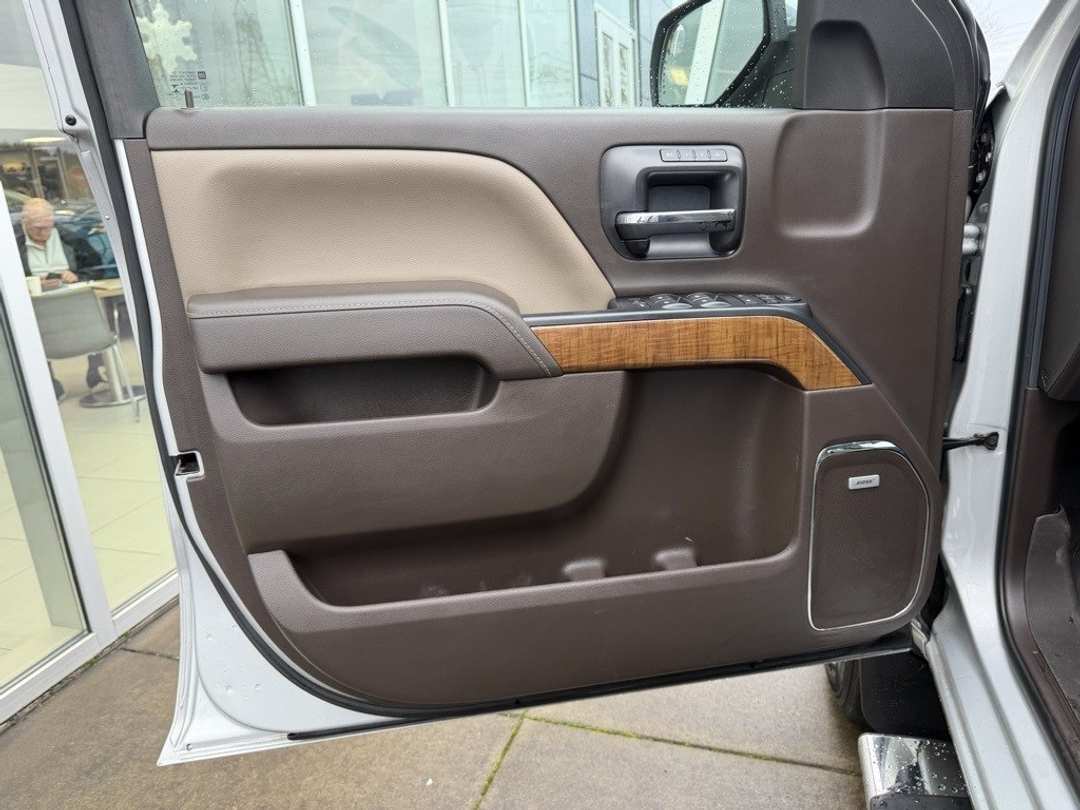 2018 GMC Sierra 2500Hd SLT - Image 10