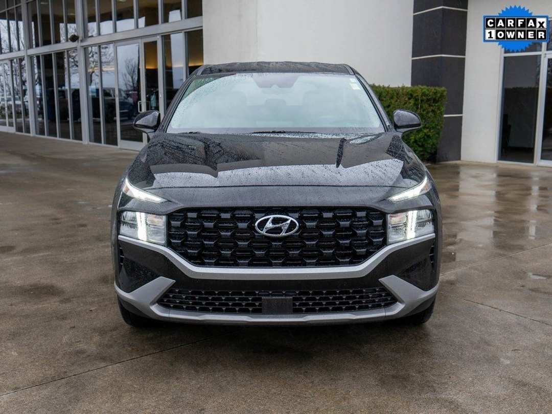 2023 Hyundai Santa Fe SE - Image 2