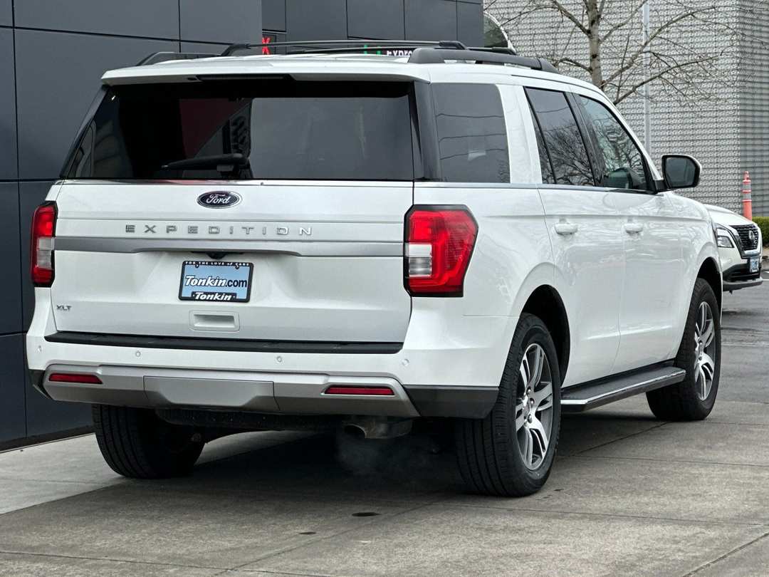 2022 Ford Expedition XLT - Image 3